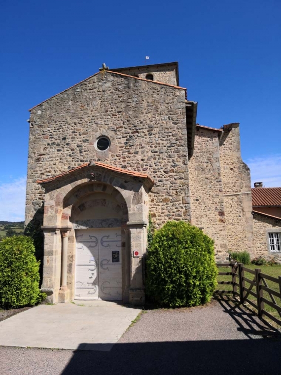 Saint Mamert_l'église romane clunisienne -11ème_.jpg