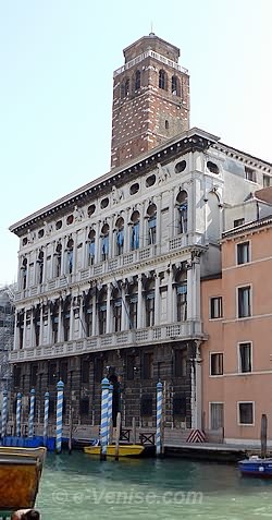 palazzo-labia-grand-canal-et-campanile-venise.jpg